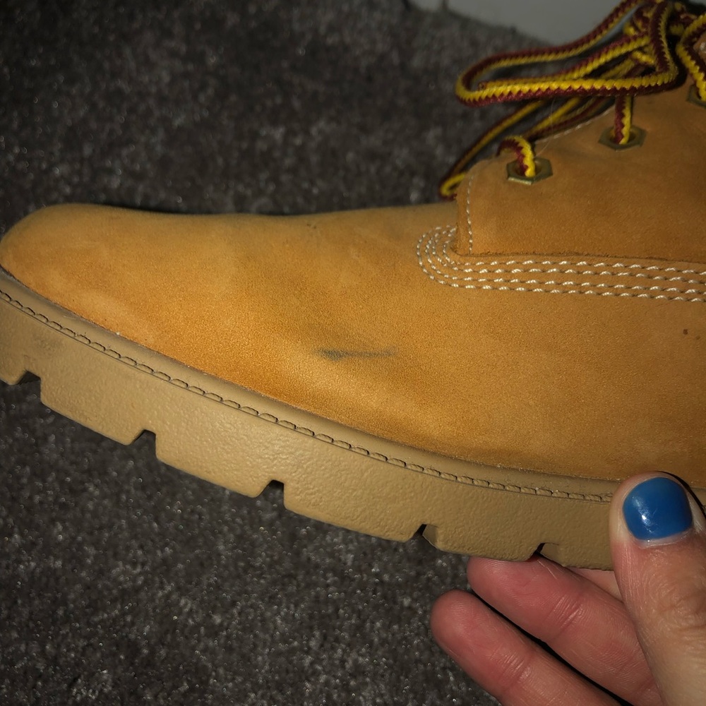 Boots - Picture 3 of 4